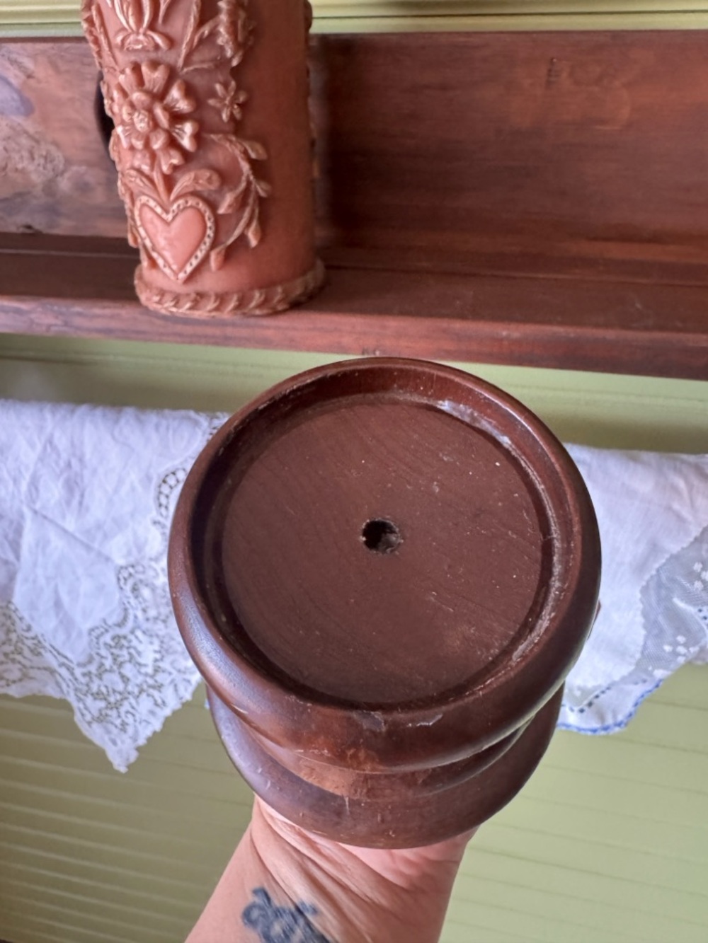 Embossed Floral Heart Carved Candle &Wooden pilar candle holder set - Picture 5 of 7